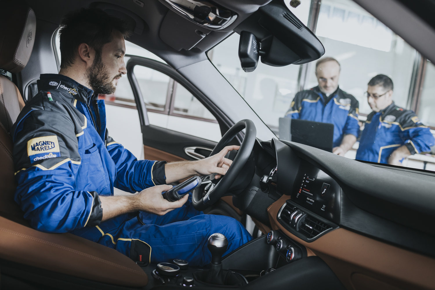 magneti marelli storytelling fotografico aziendale industriale carlo perazzolo fotografo commerciale 2017 fotografie magneti marelli