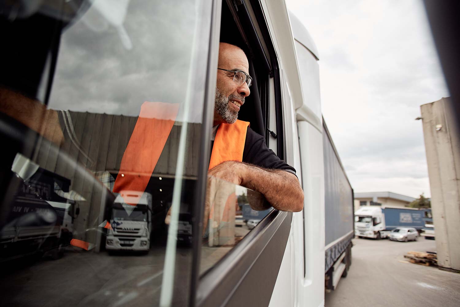 fotografo commerciale per aziende trasporti e movimento merci