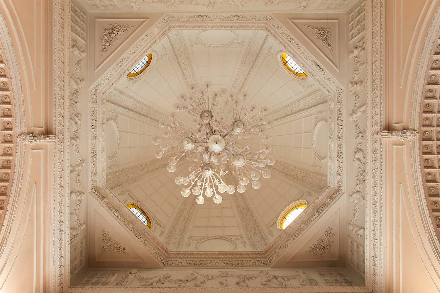 Fotografo di architettura di interni hotel cinque stelle lusso excelsior venezia lido festival del cinema elle decor interiors in italy luxury hotel fotografo commerciale pubblicitario interni arredamento furnitures high profile vista mare eccellenza italiana