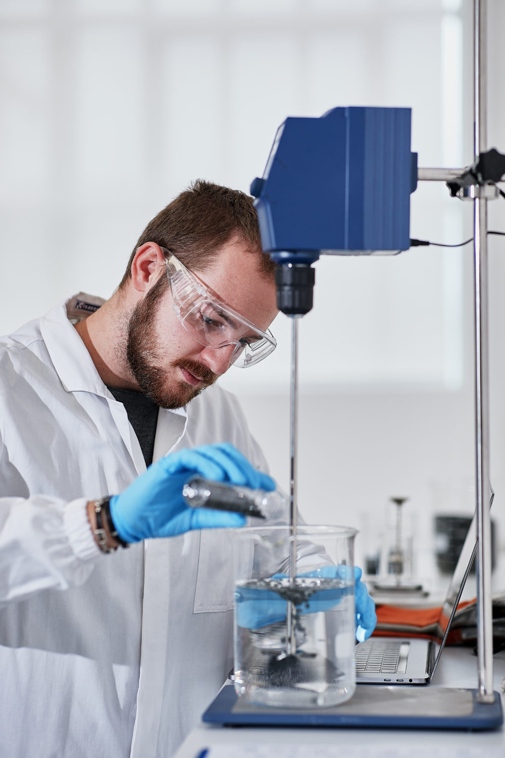 Reportage corporate laboratorio chimico
