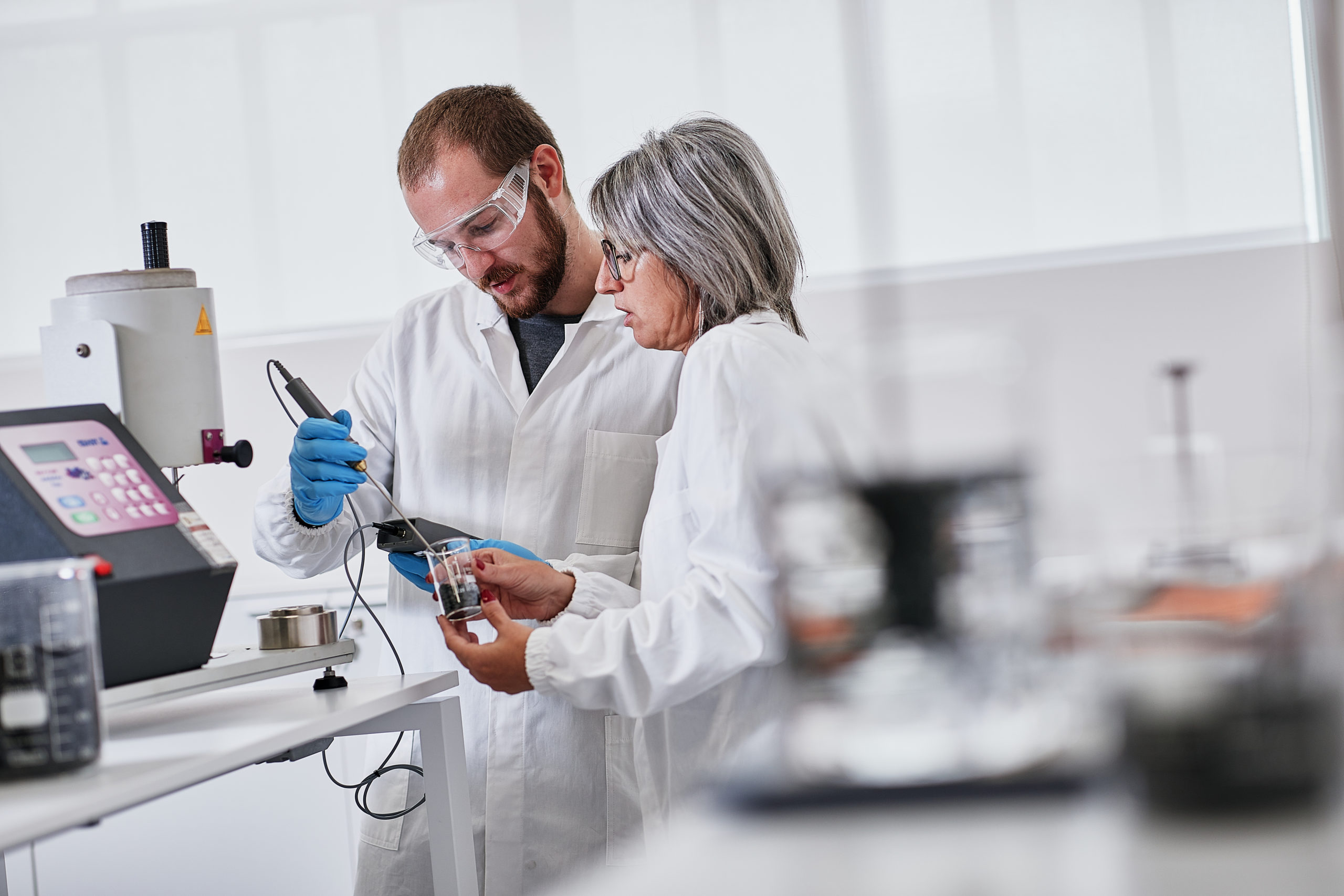Reportage corporate laboratorio chimico